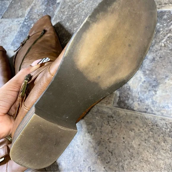 Brown High Knee Boots Charlotte Russe - Picture 4 of 15